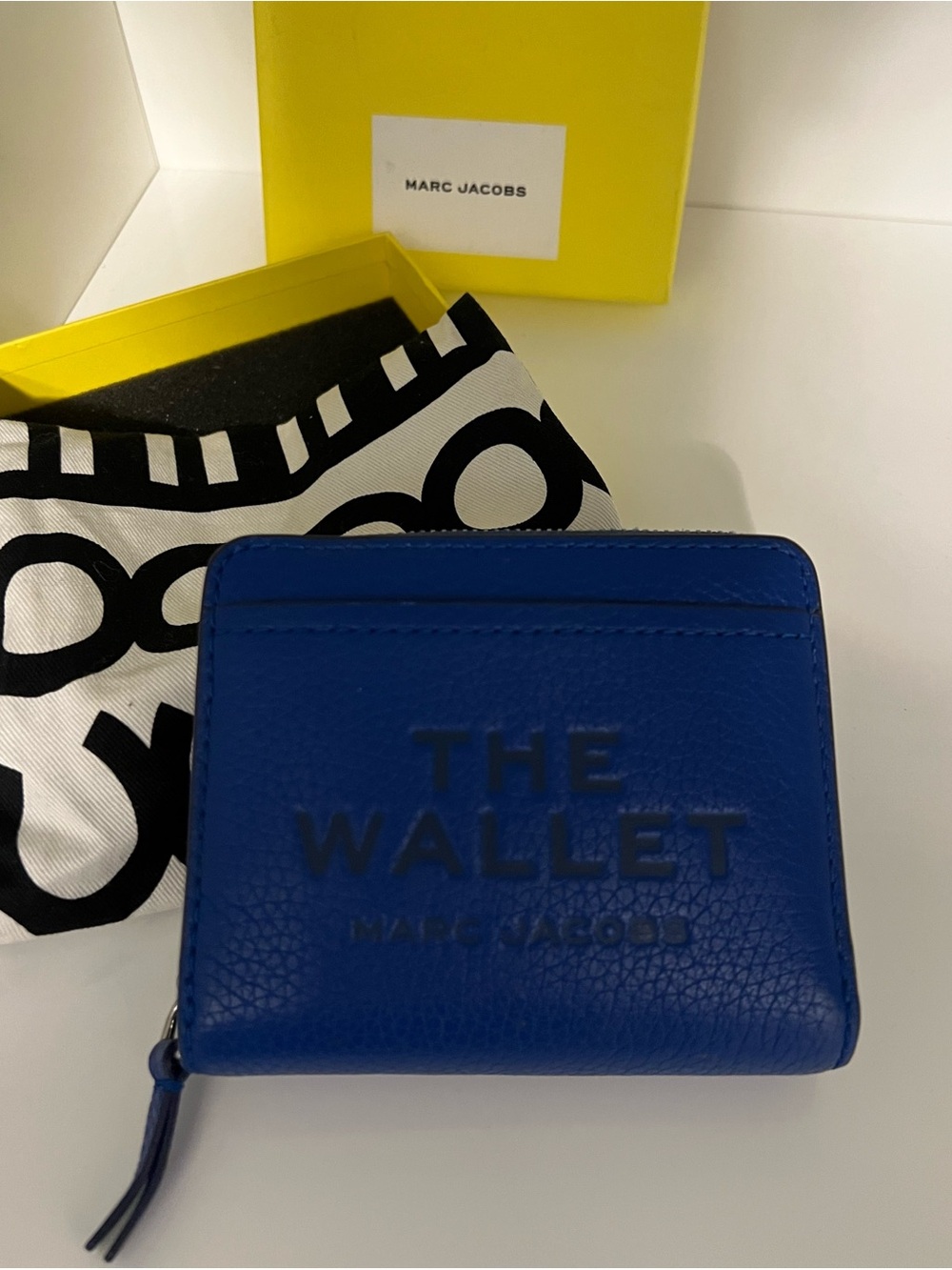 Marc Jacobs The Wallet Blue Zip Around Wallet